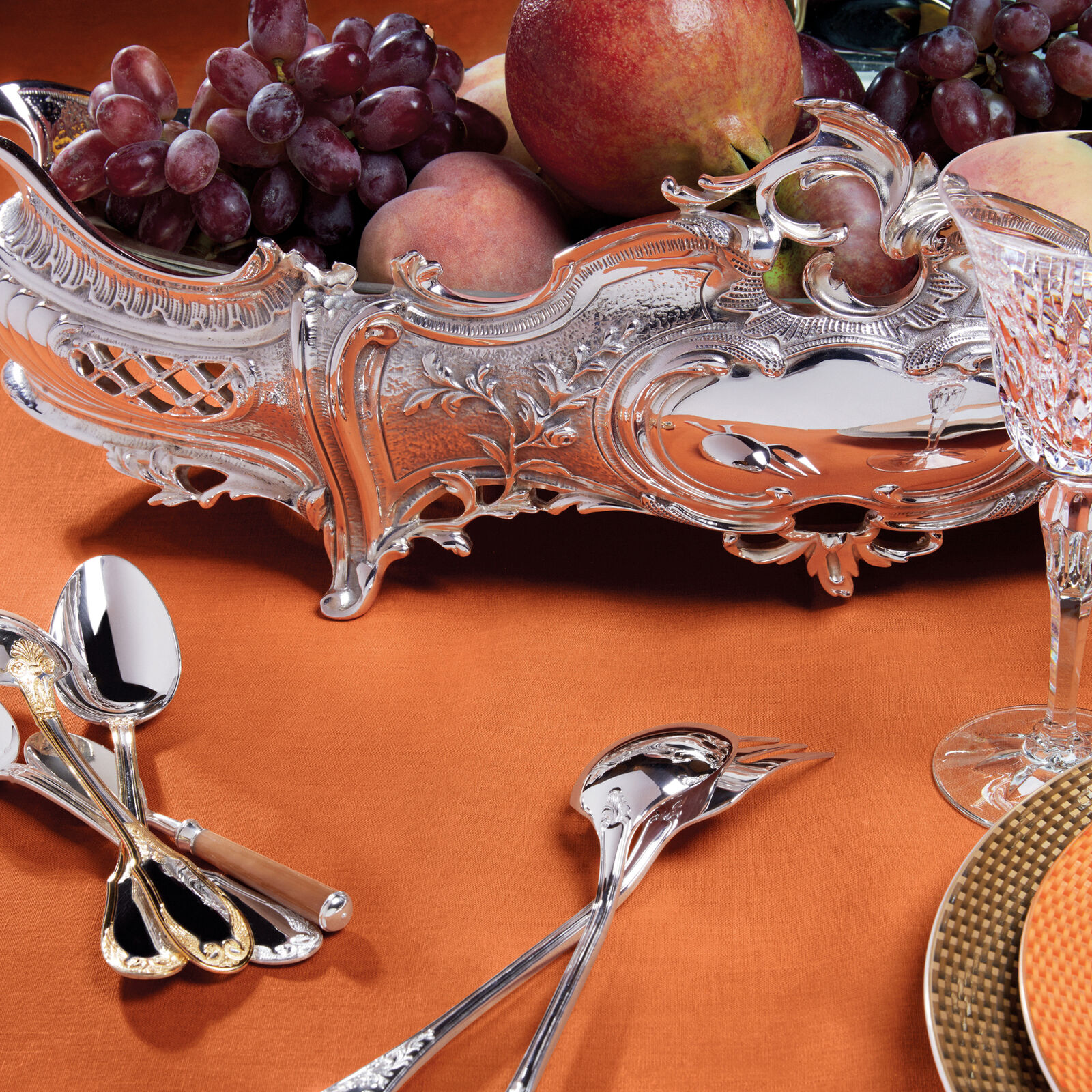 Jardinière  image number null