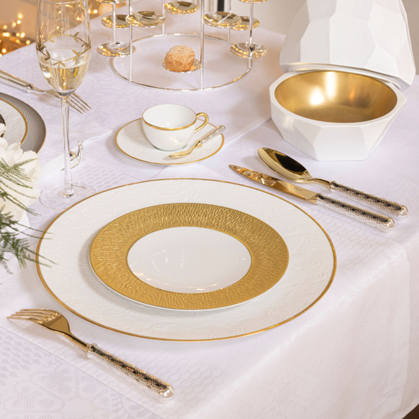 Cuiller de table  image number null